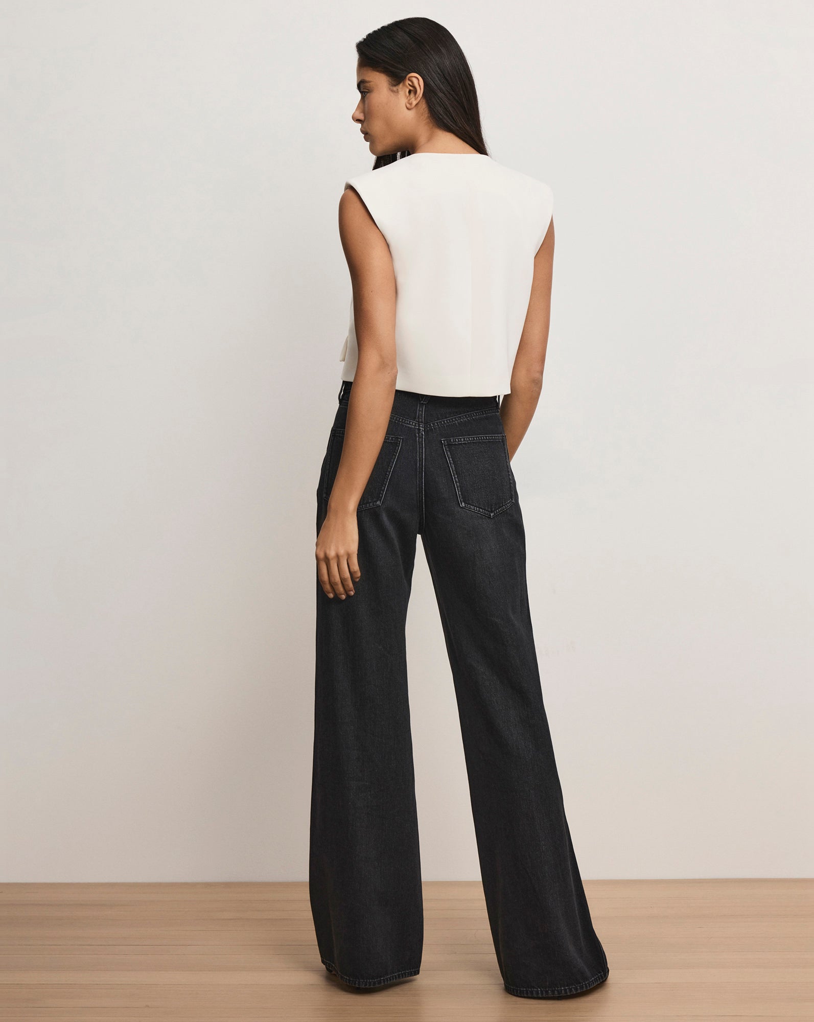 Cliffwood Cropped Vest