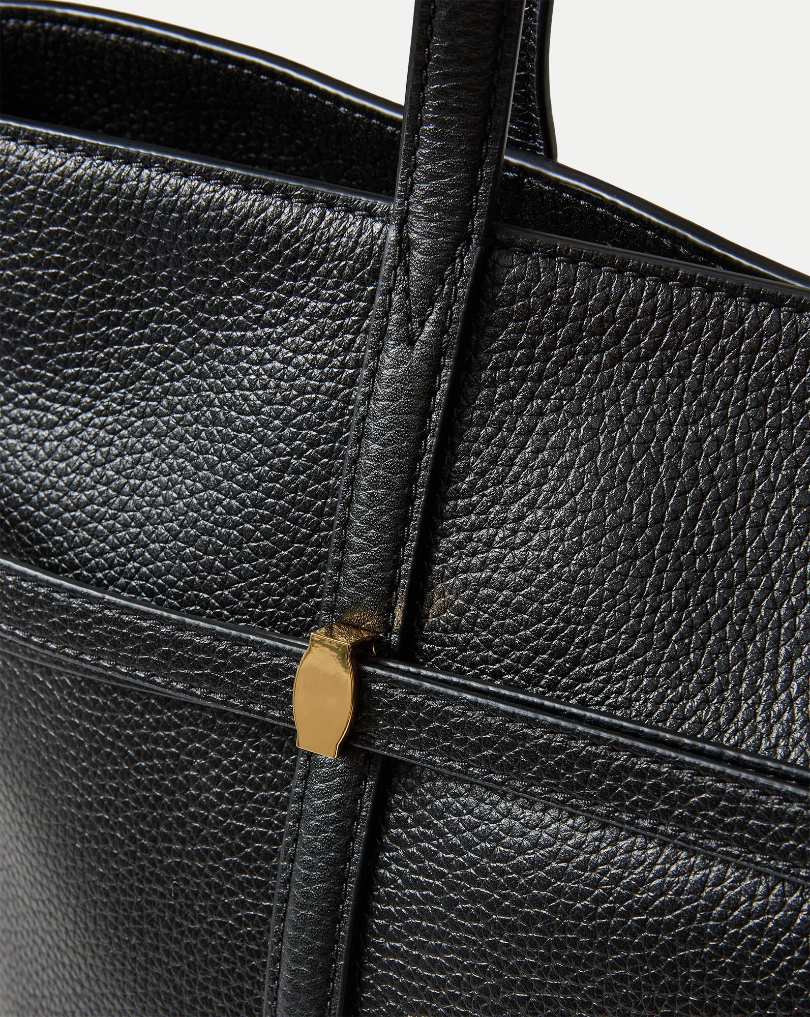 Lasso Belted Tote Bag